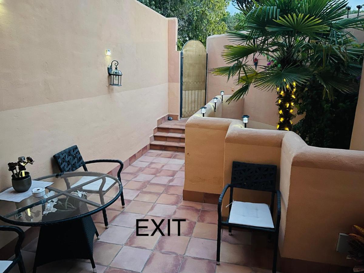 Marbella Deluxe Rooms In Royal Cabopino Townhouse Exterior photo